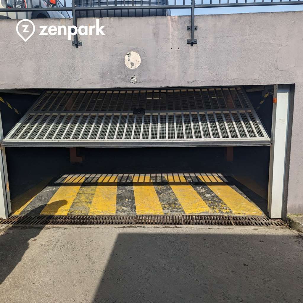 Vignette parking Lille - Saint Maurice-Pellevoisin - Campus Ozanam